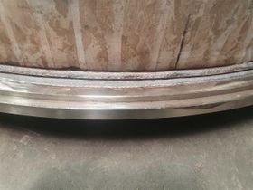 Soldadura MIG-MAG 135-136 caldeira de inox, em posição PB 2F.